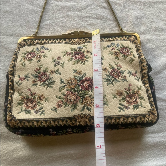 Vintage Floral Tapestry Kiss Lock Mini Handbag - Picture 13 of 14